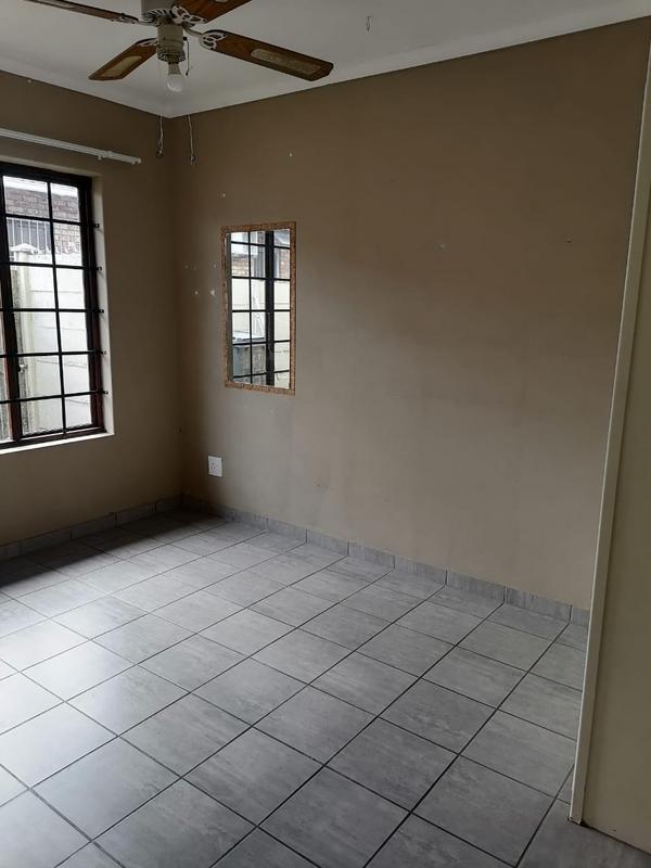 2 Bedroom Property for Sale in Birdswood KwaZulu-Natal