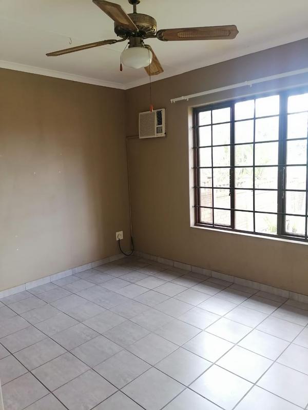 2 Bedroom Property for Sale in Birdswood KwaZulu-Natal