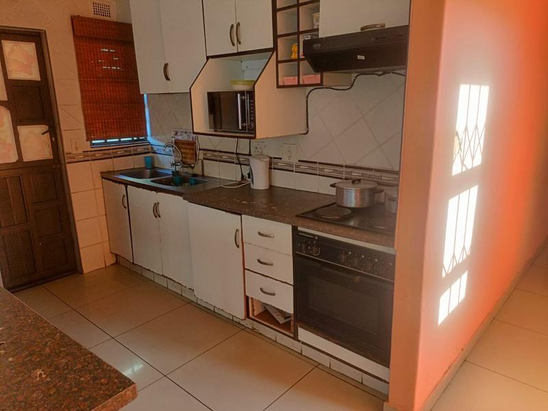 2 Bedroom Property for Sale in Esikhawini KwaZulu-Natal