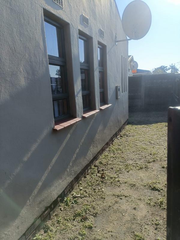 2 Bedroom Property for Sale in Esikhawini KwaZulu-Natal