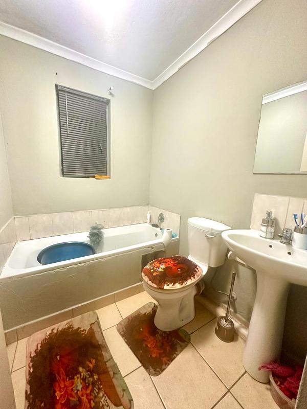 2 Bedroom Property for Sale in Montclair KwaZulu-Natal