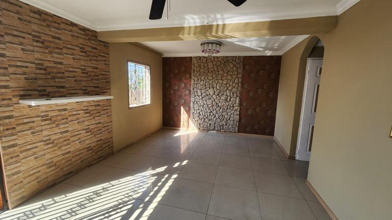 To Let 3 Bedroom Property for Rent in Whetstone KwaZulu-Natal