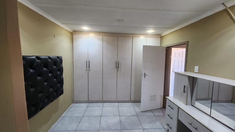 To Let 3 Bedroom Property for Rent in Whetstone KwaZulu-Natal