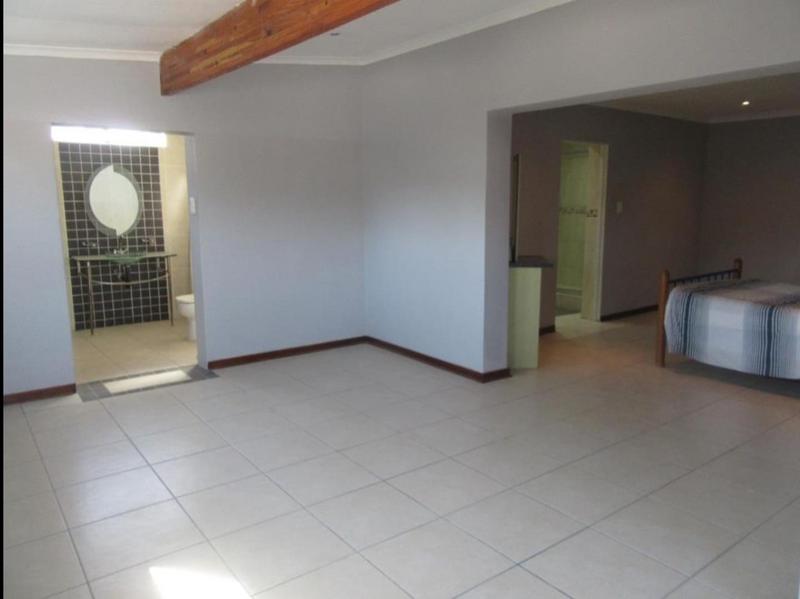 To Let 6 Bedroom Property for Rent in Craigieburn KwaZulu-Natal