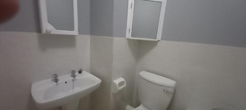 1 Bedroom Property for Sale in Hillcrest KwaZulu-Natal