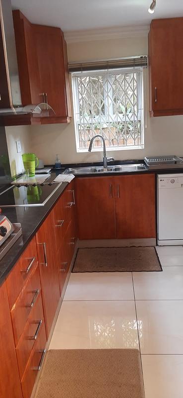 To Let 4 Bedroom Property for Rent in Havenside KwaZulu-Natal