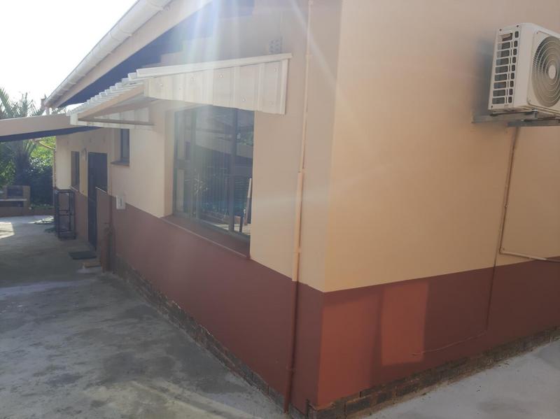 To Let 3 Bedroom Property for Rent in Park Rynie KwaZulu-Natal