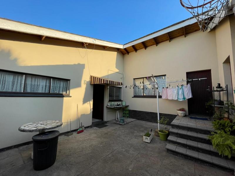 4 Bedroom Property for Sale in Reservoir Hills KwaZulu-Natal