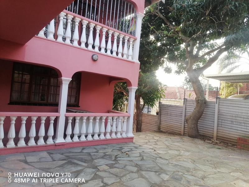 5 Bedroom Property for Sale in Morningside KwaZulu-Natal