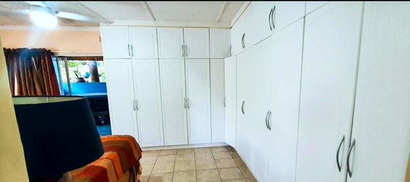 To Let 4 Bedroom Property for Rent in Meer En See KwaZulu-Natal