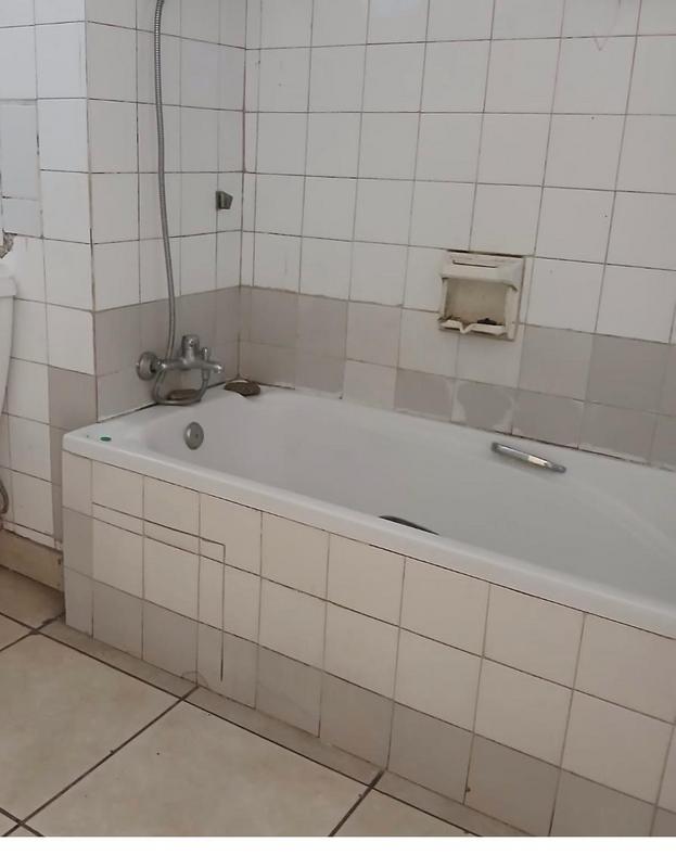 2 Bedroom Property for Sale in Durban Central KwaZulu-Natal