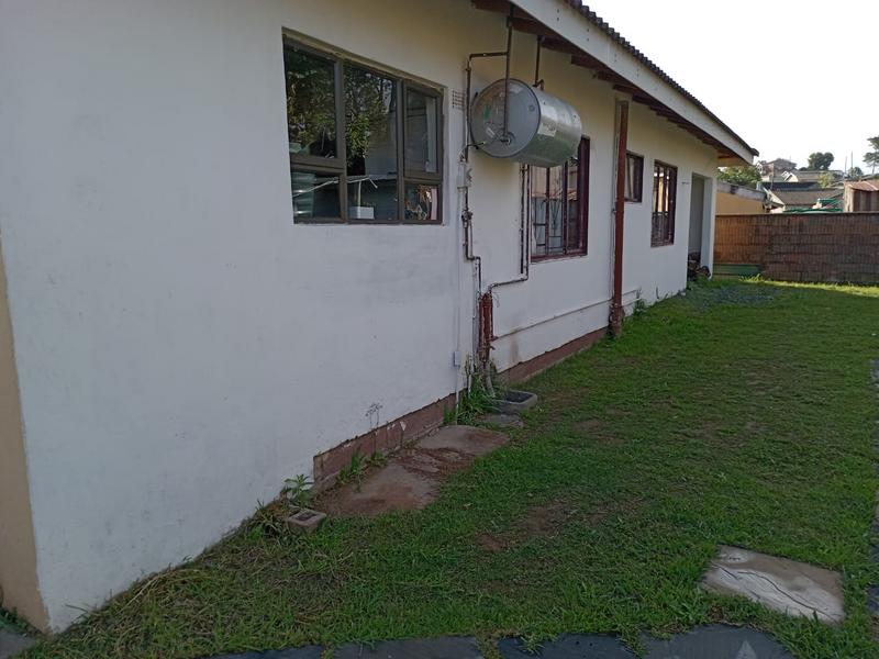 To Let 3 Bedroom Property for Rent in Kwandengezi KwaZulu-Natal