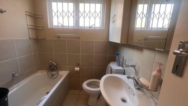 To Let 3 Bedroom Property for Rent in Malvern KwaZulu-Natal