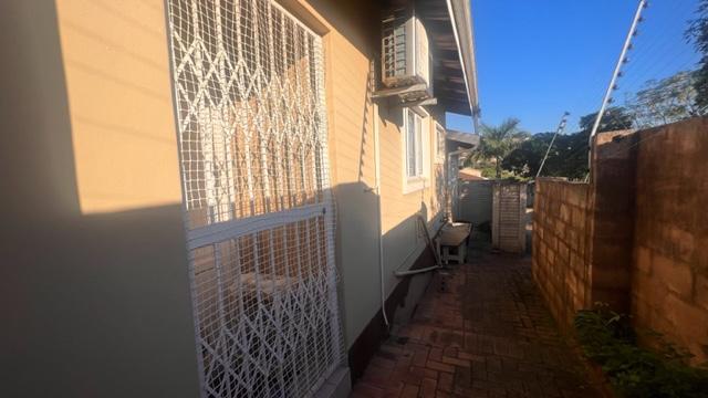 To Let 3 Bedroom Property for Rent in Malvern KwaZulu-Natal