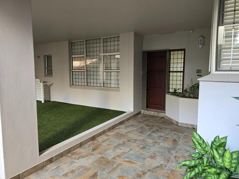 3 Bedroom Property for Sale in Umhlanga Rocks KwaZulu-Natal