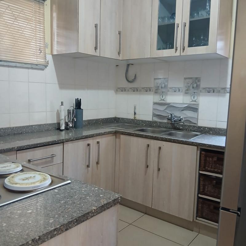 2 Bedroom Property for Sale in Montclair KwaZulu-Natal