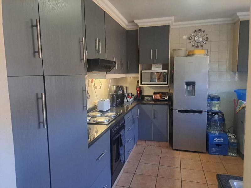 3 Bedroom Property for Sale in Montclair KwaZulu-Natal