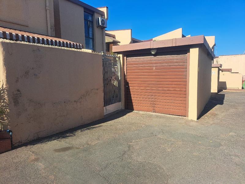 3 Bedroom Property for Sale in Montclair KwaZulu-Natal