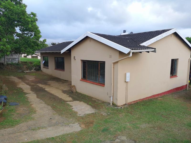 5 Bedroom Property for Sale in Umlazi KwaZulu-Natal