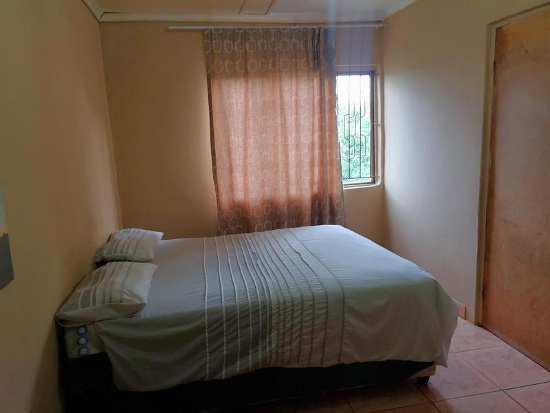 5 Bedroom Property for Sale in Umlazi KwaZulu-Natal