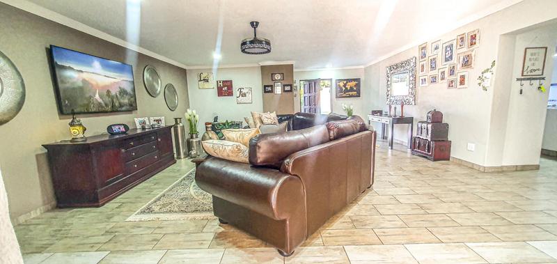 4 Bedroom Property for Sale in Meer En See KwaZulu-Natal