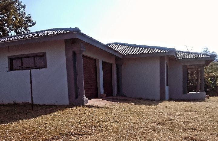 4 Bedroom Property for Sale in Umlazi KwaZulu-Natal