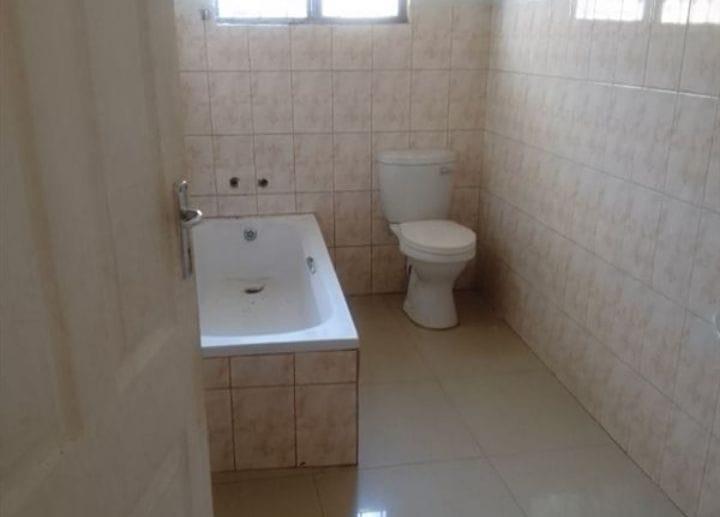 4 Bedroom Property for Sale in Umlazi KwaZulu-Natal