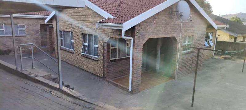 3 Bedroom Property for Sale in Umlazi KwaZulu-Natal