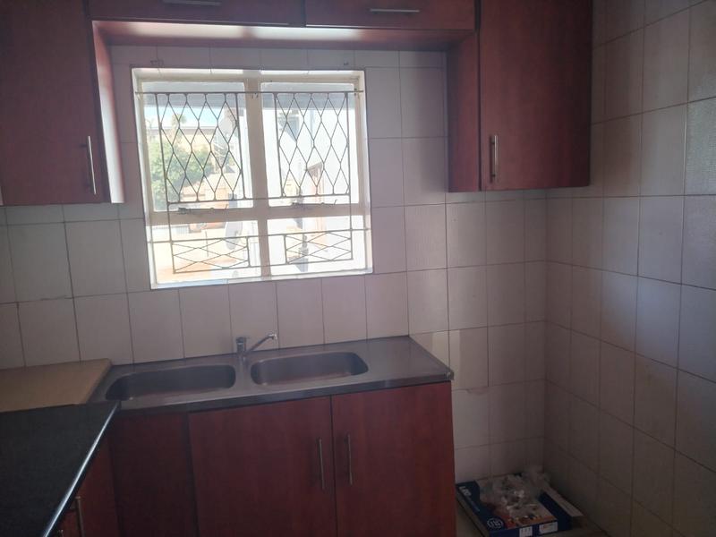 To Let 2 Bedroom Property for Rent in Overport KwaZulu-Natal