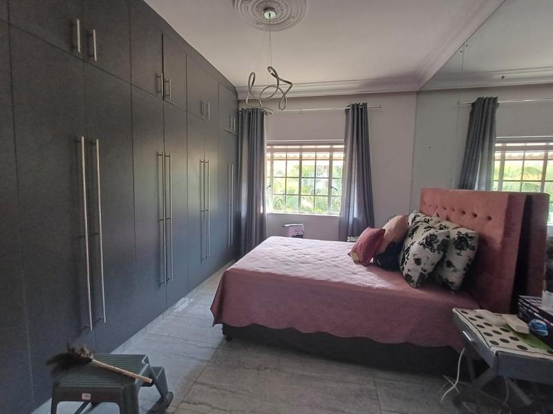 3 Bedroom Property for Sale in Essenwood KwaZulu-Natal