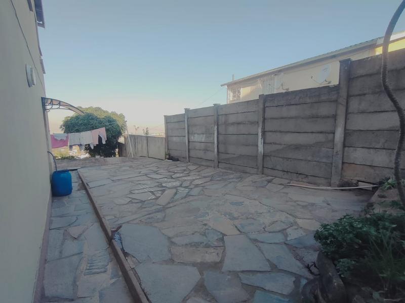 3 Bedroom Property for Sale in Risecliff KwaZulu-Natal