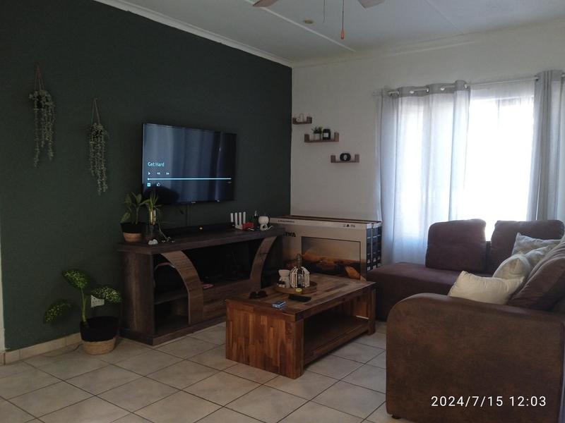 2 Bedroom Property for Sale in Umtentweni KwaZulu-Natal