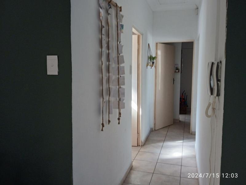 2 Bedroom Property for Sale in Umtentweni KwaZulu-Natal