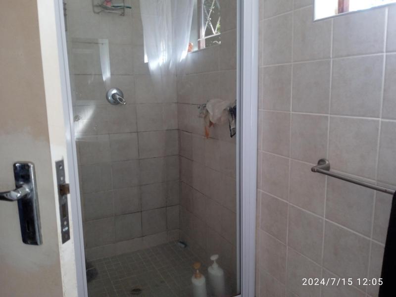 2 Bedroom Property for Sale in Umtentweni KwaZulu-Natal