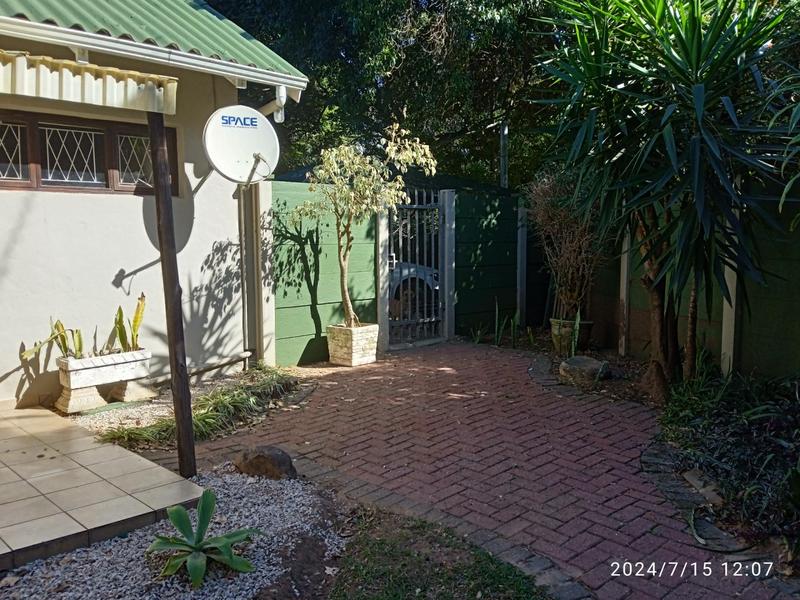 2 Bedroom Property for Sale in Umtentweni KwaZulu-Natal