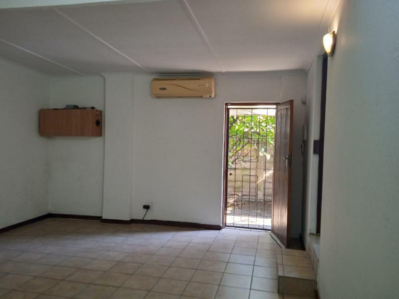 1 Bedroom Property for Sale in Meer En See KwaZulu-Natal