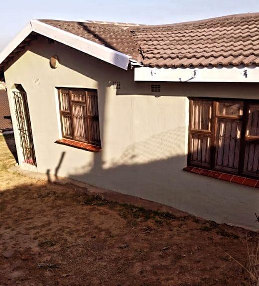 3 Bedroom Property for Sale in Umlazi KwaZulu-Natal