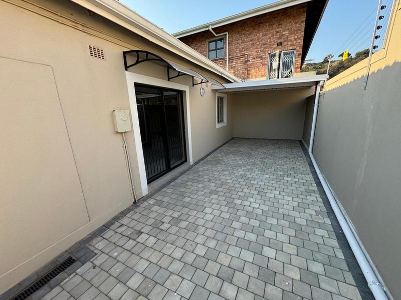 To Let 3 Bedroom Property for Rent in Umhlatuzana KwaZulu-Natal