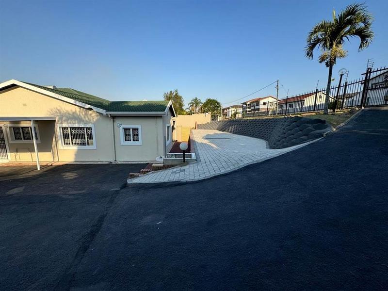 To Let 4 Bedroom Property for Rent in Umhlatuzana KwaZulu-Natal