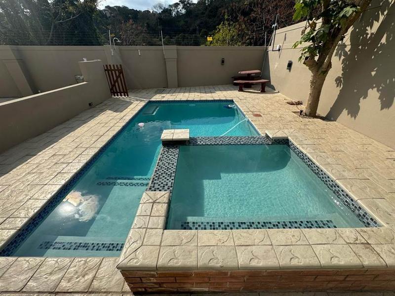 To Let 2 Bedroom Property for Rent in Umhlatuzana KwaZulu-Natal