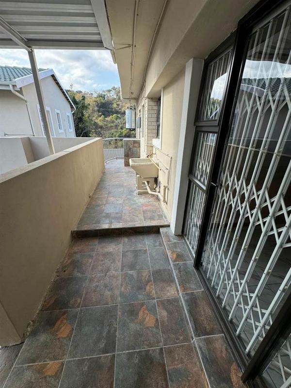 To Let 2 Bedroom Property for Rent in Umhlatuzana KwaZulu-Natal