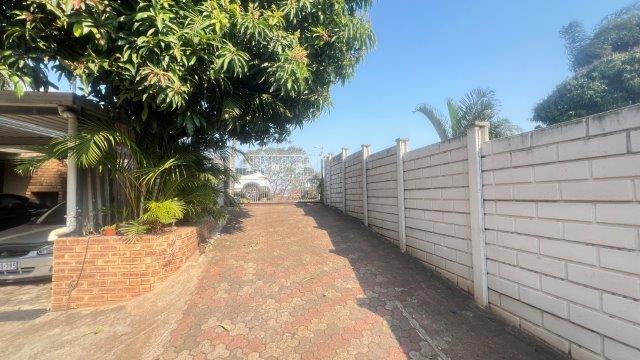 3 Bedroom Property for Sale in Lotus Park KwaZulu-Natal