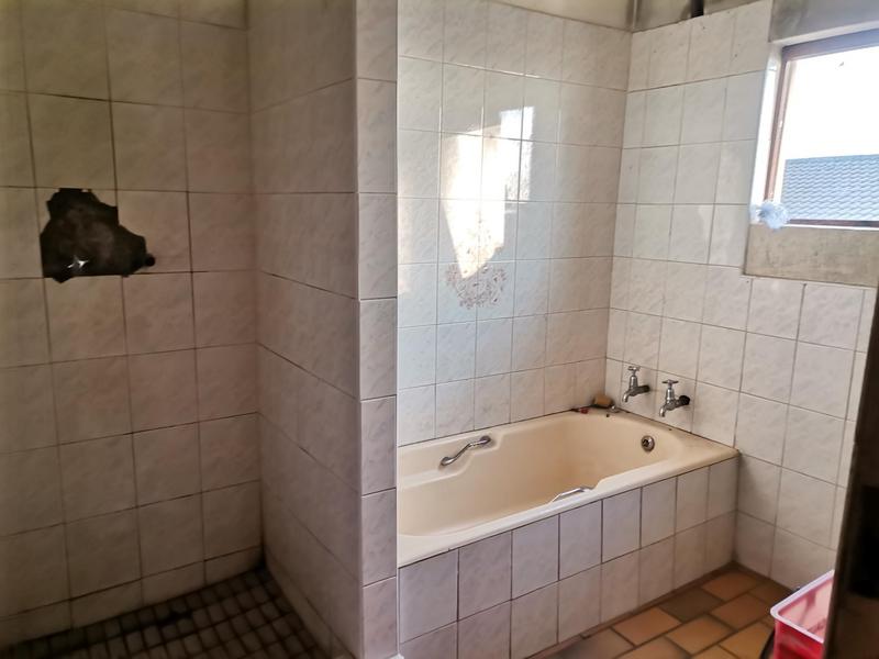 7 Bedroom Property for Sale in Kwadabeka KwaZulu-Natal