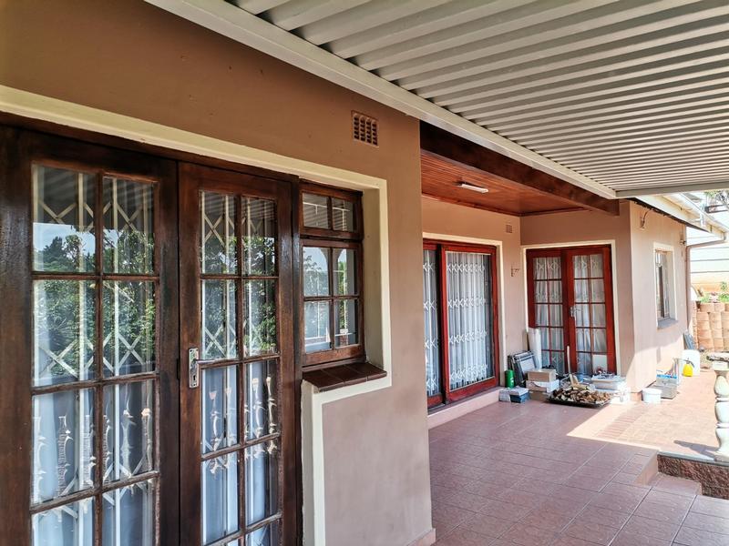 3 Bedroom Property for Sale in Westridge KwaZulu-Natal