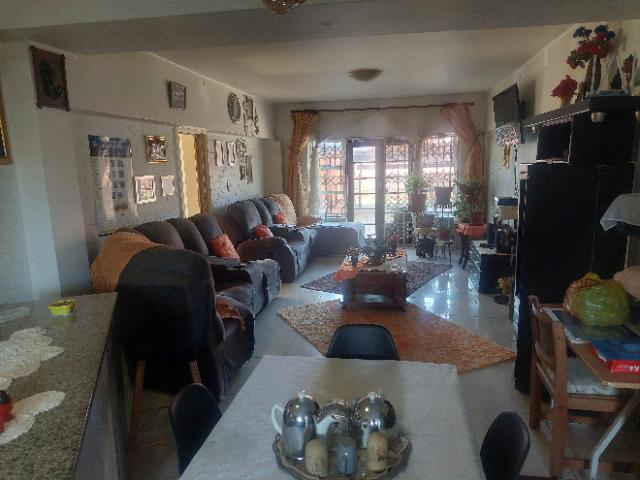 2 Bedroom Property for Sale in Amanzimtoti KwaZulu-Natal