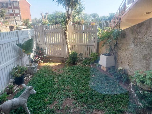 2 Bedroom Property for Sale in Amanzimtoti KwaZulu-Natal