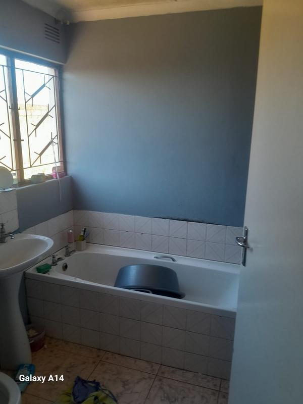 3 Bedroom Property for Sale in Kwamashu KwaZulu-Natal