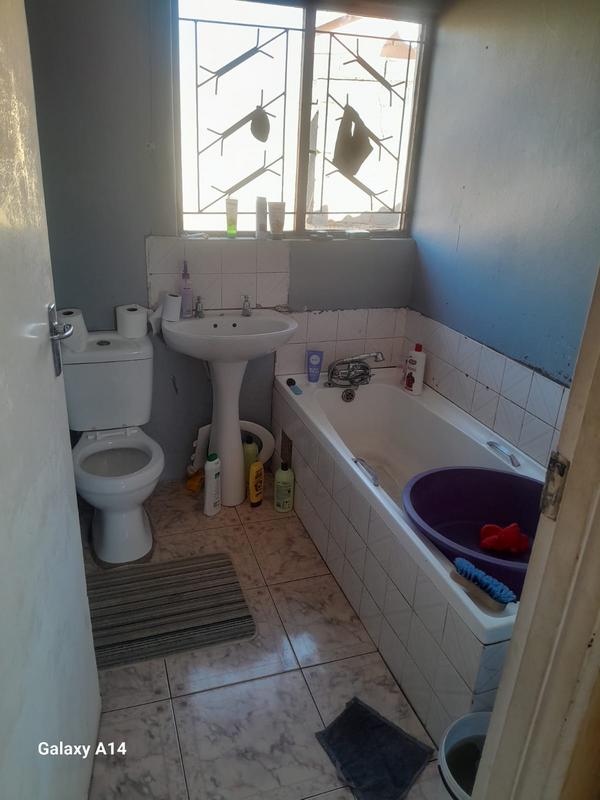 3 Bedroom Property for Sale in Kwamashu KwaZulu-Natal