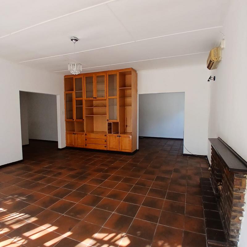 4 Bedroom Property for Sale in Yellowwood Park KwaZulu-Natal