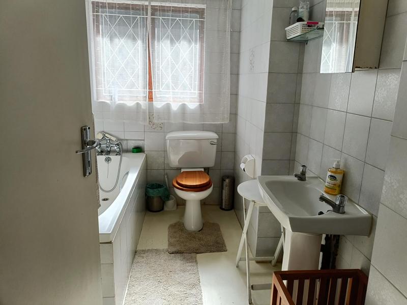 3 Bedroom Property for Sale in Waterfall KwaZulu-Natal